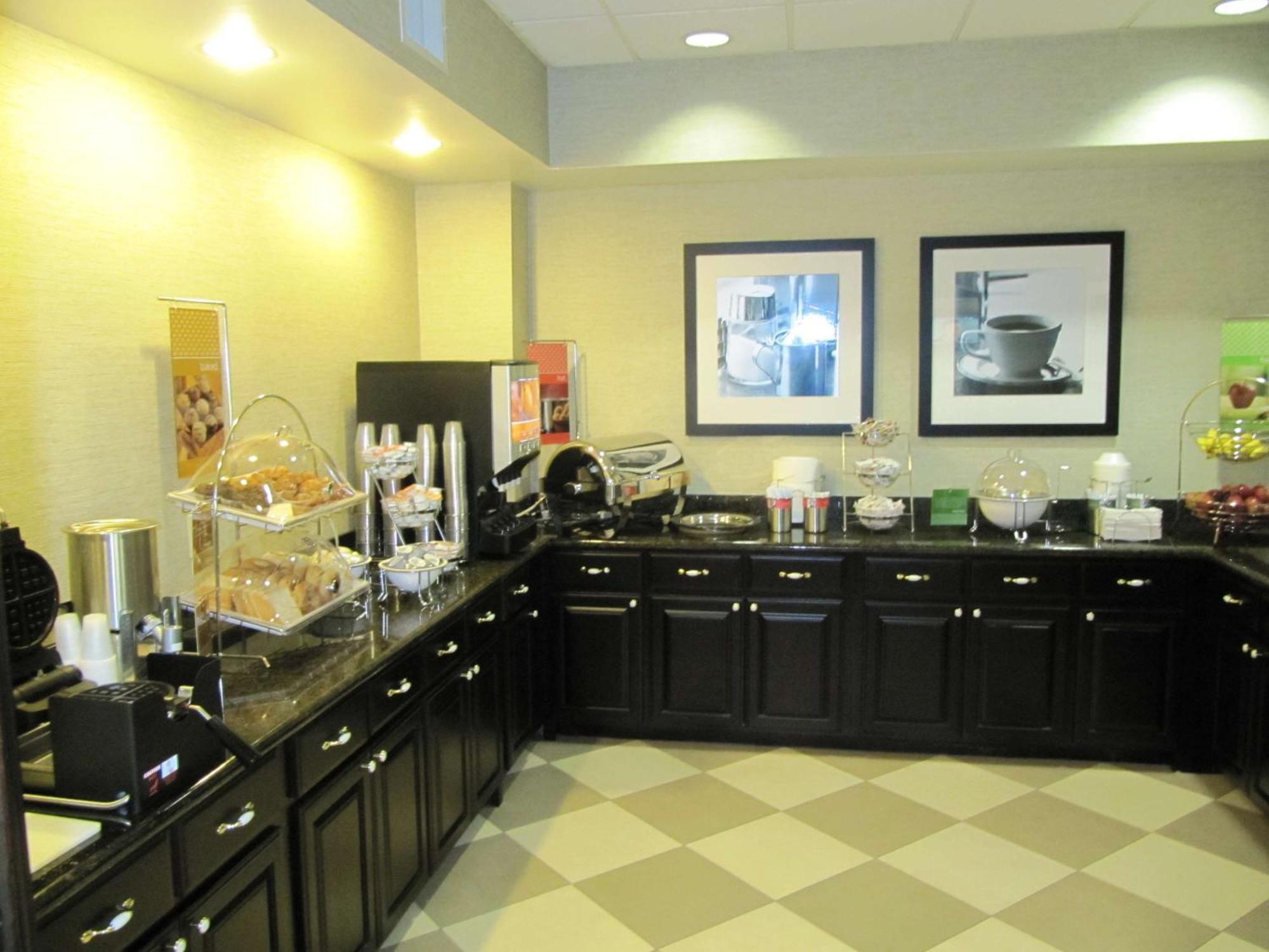Hampton Inn Lindale/Tyler Exteriör bild