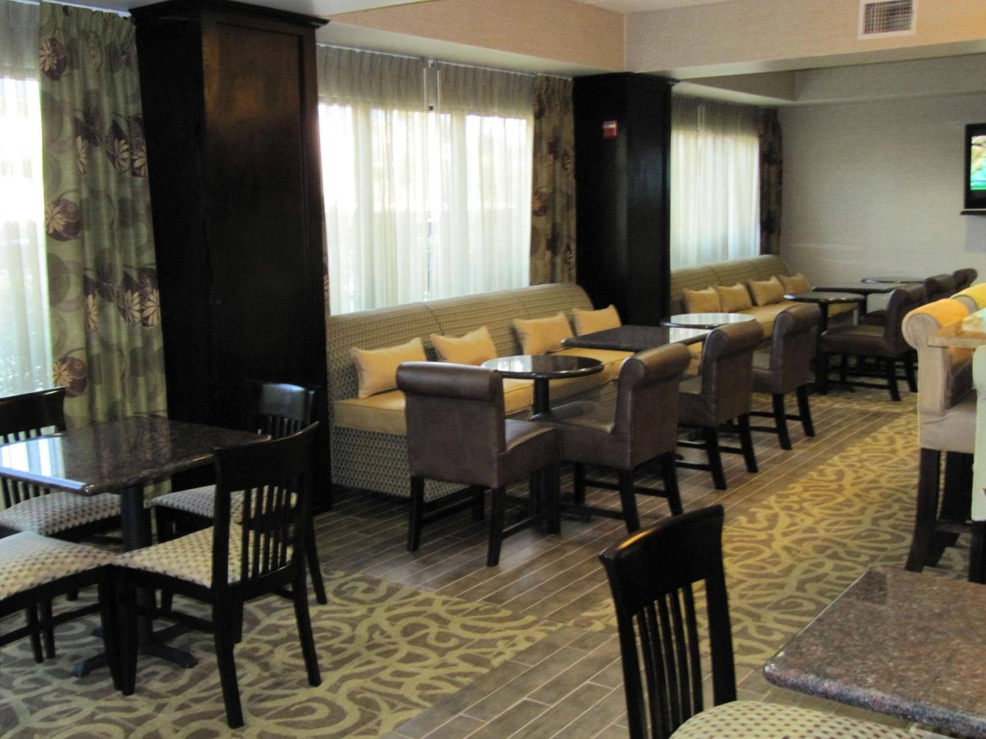 Hampton Inn Lindale/Tyler Exteriör bild